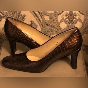 Etienne Aigner Brown Crocodile Embossed Heels
